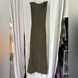 Lulu’s body con ribbed knit dress